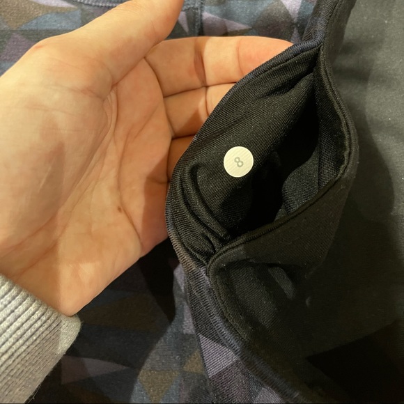 Lululemon leggings size 8 - Picture 12 of 14